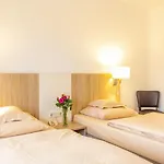 Kelkheimer Hof 3*