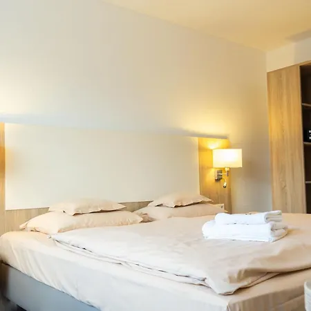 肯克赫米尔霍夫酒店 凯尔克海姆（陶努斯）