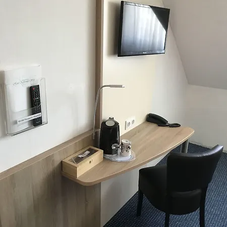 Kelkheimer Hof 3*